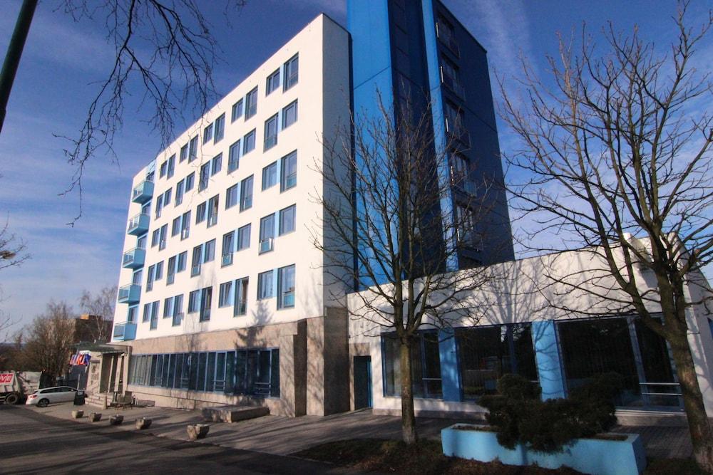 Hotel Marttel 3*